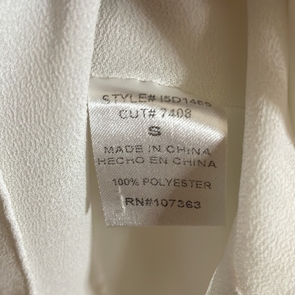 SOLEMIO White Mini Dress with Deep V-neck - Small - Picture 8 of 8